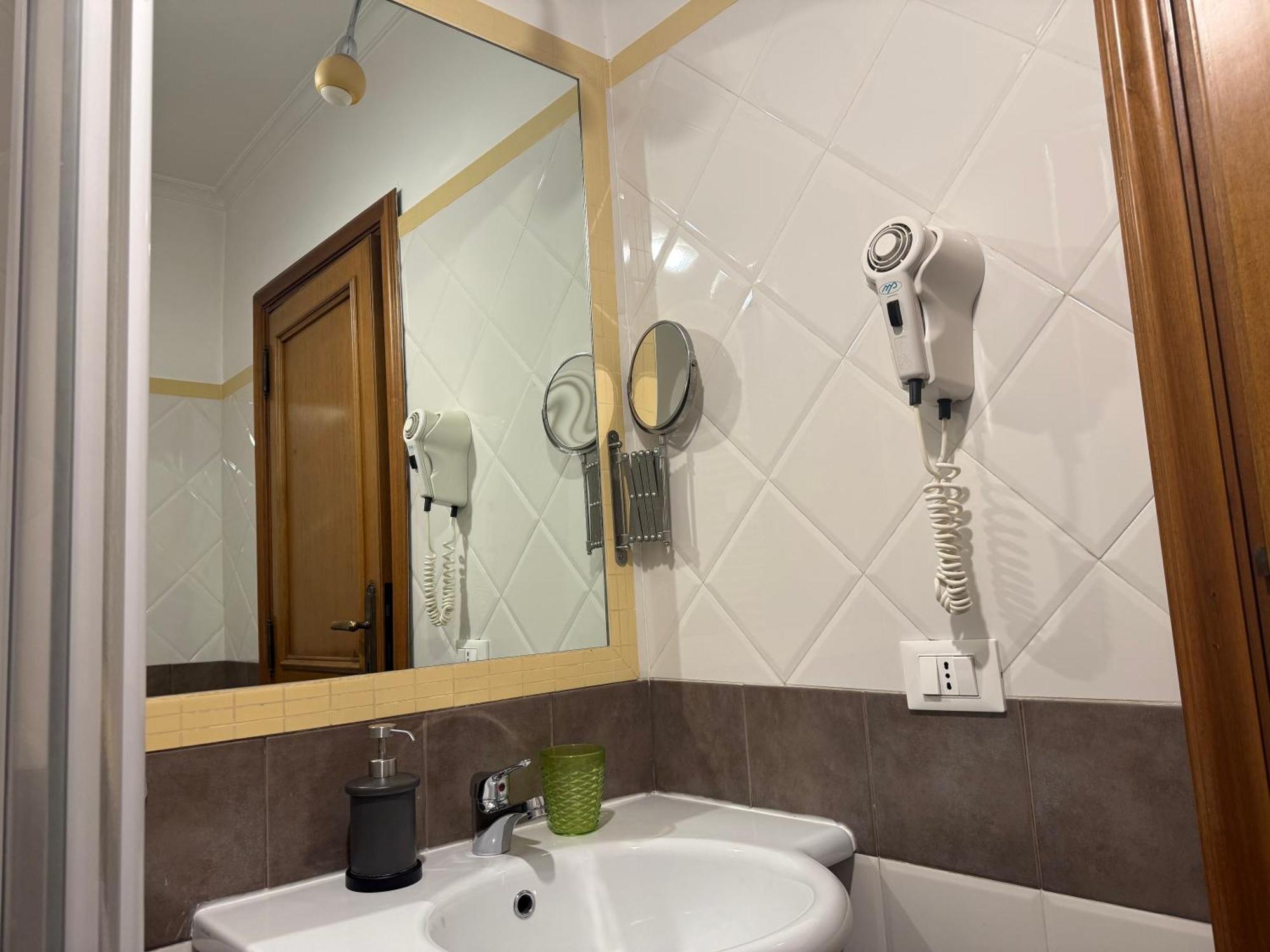 Apartamento Anthony House, Anthony Floor 3, Castro Pretorio Roma Exterior foto